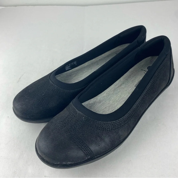 Clarks Cloudsteppers Womens 9 Black Ayla Low Ballet Flat Microsuede Slip On - Picture 2 of 6